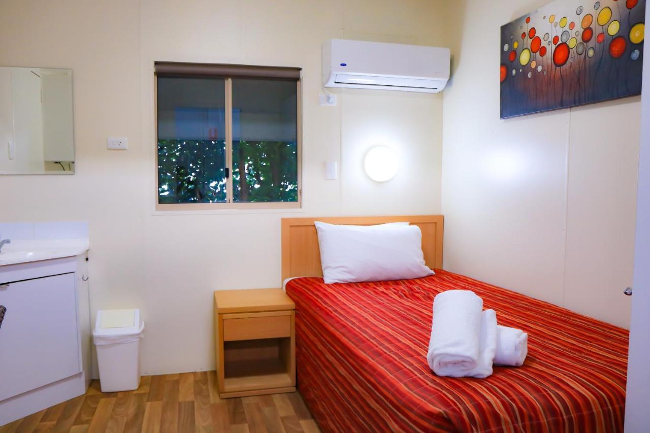 Chinchilla Motor Inn Bagian luar foto