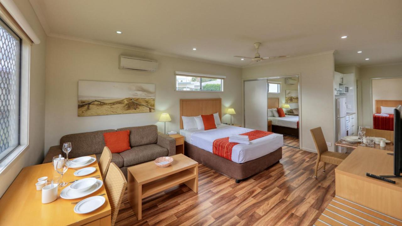 Chinchilla Motor Inn Bagian luar foto