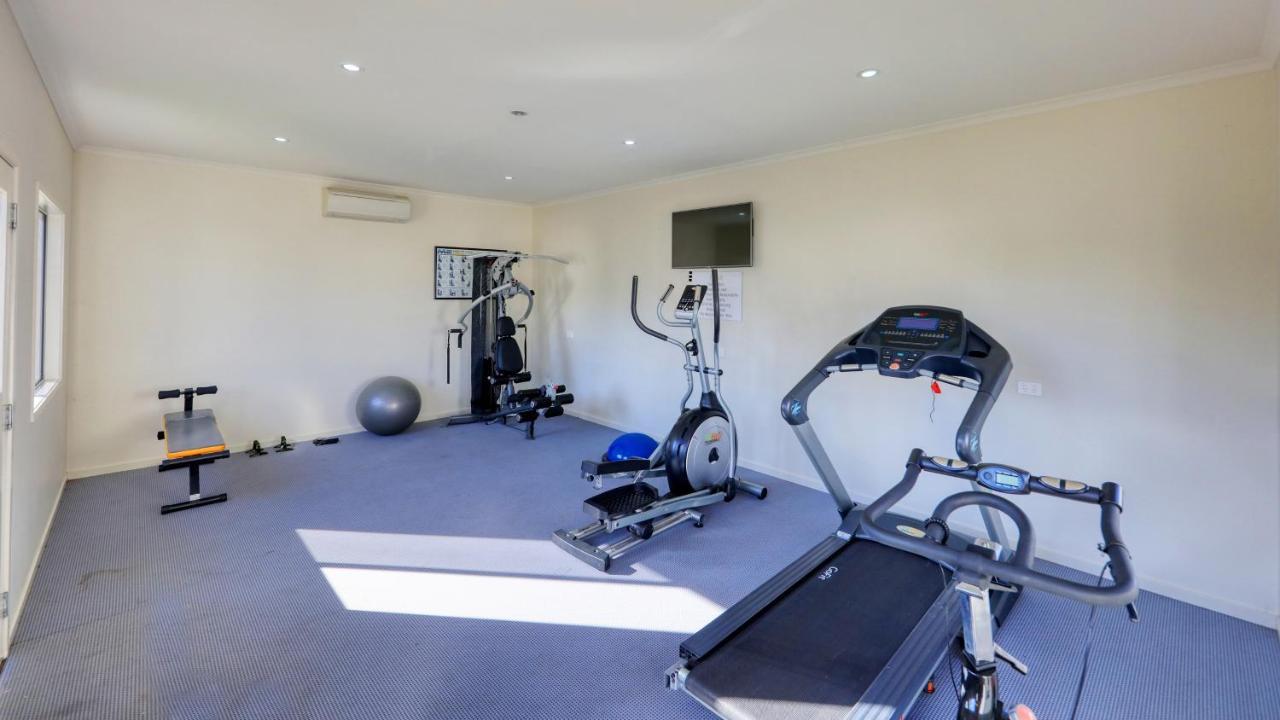 Chinchilla Motor Inn Bagian luar foto