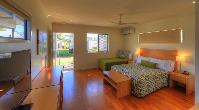 Chinchilla Motor Inn Bagian luar foto
