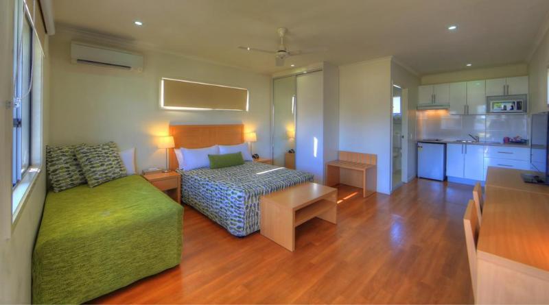 Chinchilla Motor Inn Bagian luar foto