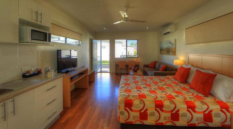 Chinchilla Motor Inn Bagian luar foto